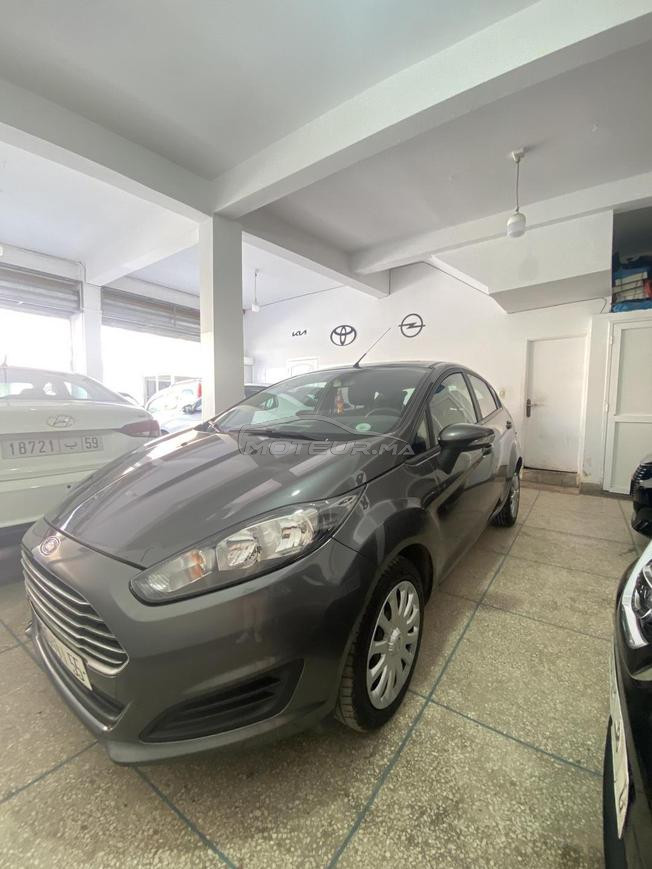 Ford fiesta en bonne état 