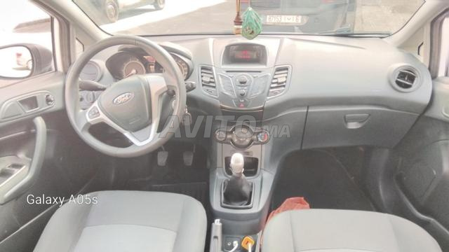 Ford Fiesta Essence Manuelle 2013 à Casablanca - 2