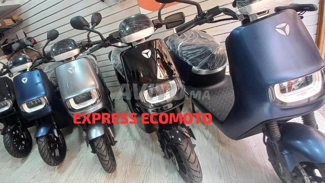 SCOOTEUR YADEA E8S - 2