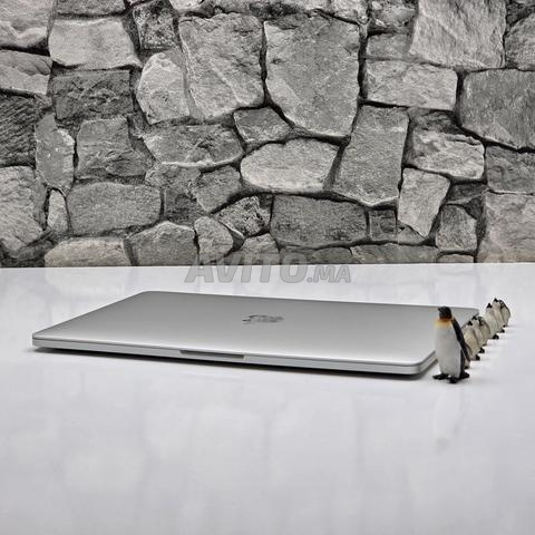 APPLE MacBook PRO 2016 / i5 - 2