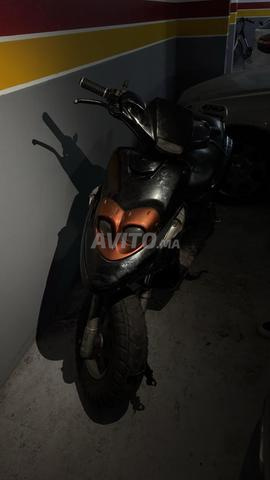 Moto, yallah, à échanger contre une voiture qui marche, nickel, 0 défaut - 2