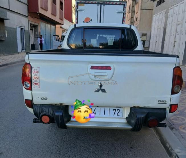 mitsubichi 4x4 L200 très bien 
