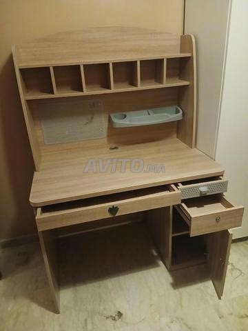 Bureau, encore neuf - 2