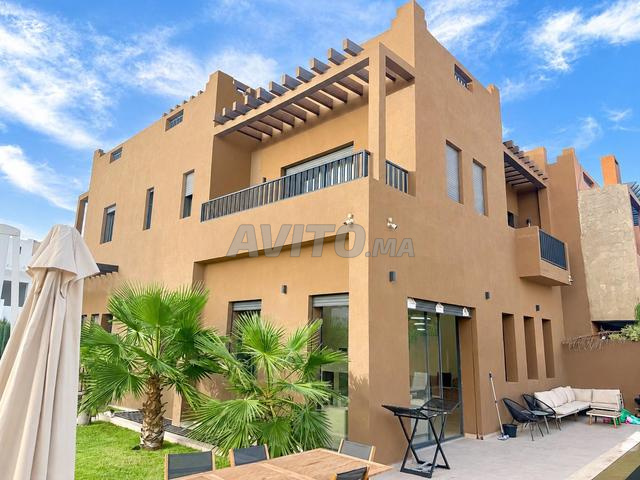 فيلا رائعة في حي سكني - 2