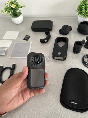 Insta360 X6 Caméra 360 avec accessoires - 2