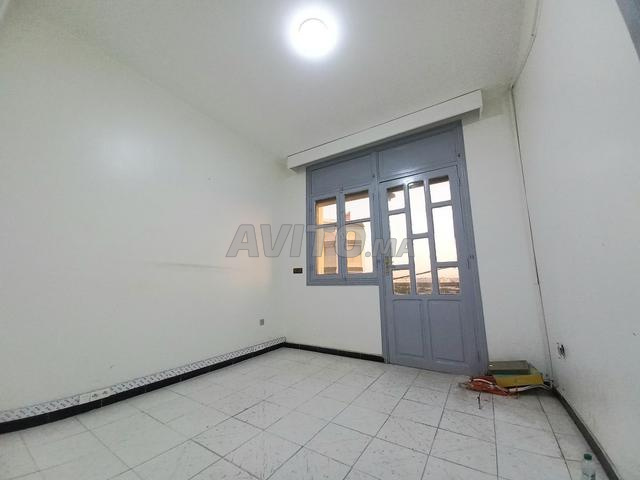 Bureau de 130 m² à Oulfa Bd Zoubir - 2
