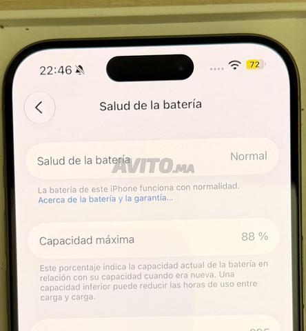 iPhone 15 Pro 128 Go Titane - 2
