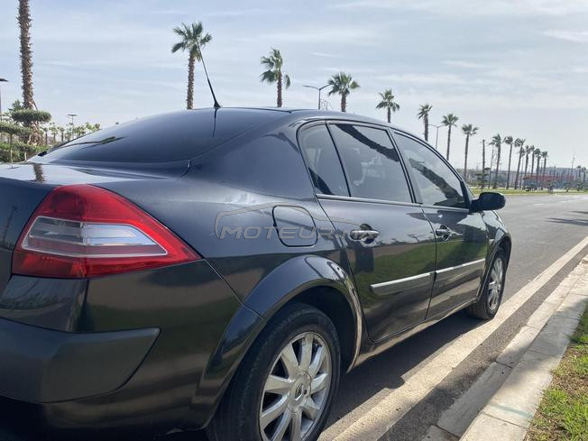 une très belle voiture 