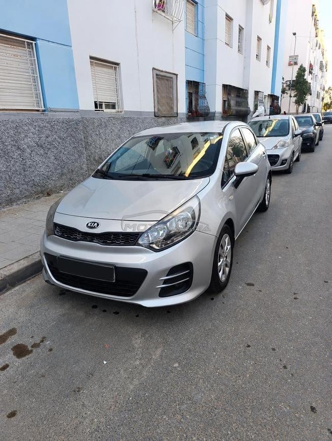 vente voiture kia Rio 