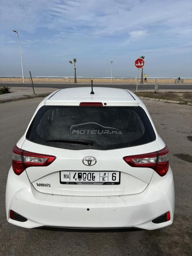 toyota yaris essence