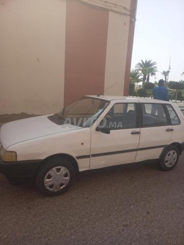 سيارة للبيع