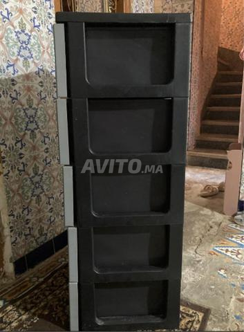 Armoire en plastique à plusieurs tiroirs en état endommagé à vendre - 2