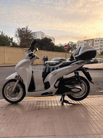 HONDA SH 350i 2021 مُخلَّصة جمركياً - 2