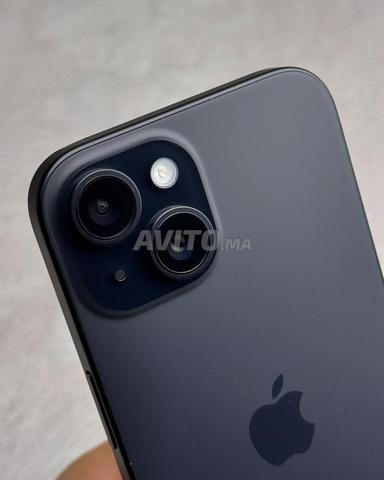 iPhone 15 normal en bon état - 2
