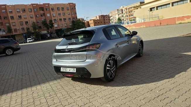 Peugeot 208 Diesel Automatique 2023 à Marrakech
