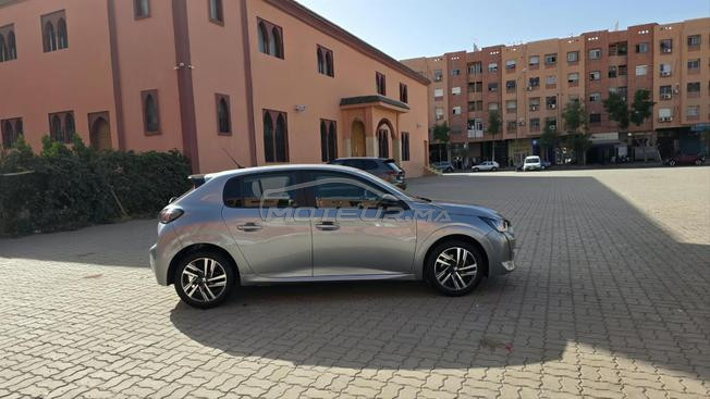 Peugeot 208 Diesel Automatique 2023 à Marrakech