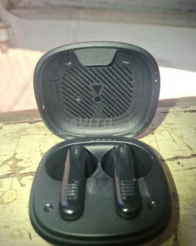 طقم JBL أصلي - 2