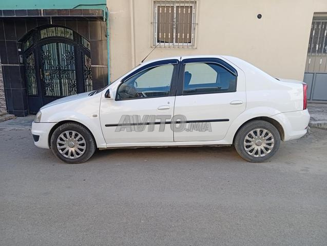 Dacia Logan diesel manuelle 2009 à Tanger - 2