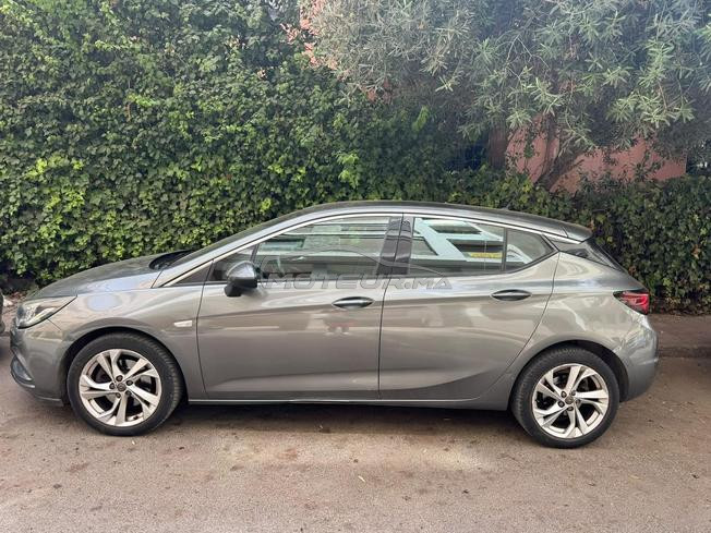 Excellent Etat Opel Astra Diesel Automatique 