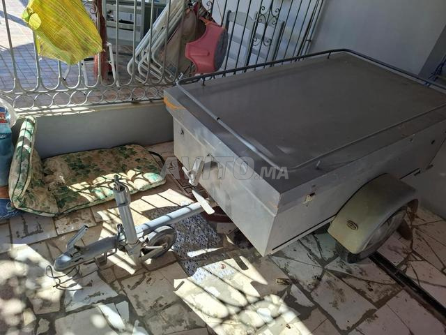 Véhicule utilitaire pour le transport de marchandises - 2