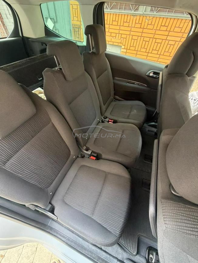 Peugeot 5008– Année 2015 – Très bon état