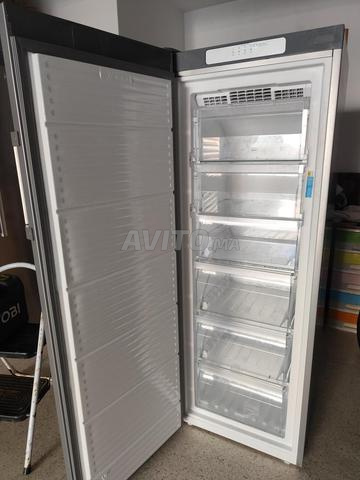 Congélateur armoire Indesit No Frost 223L - 2