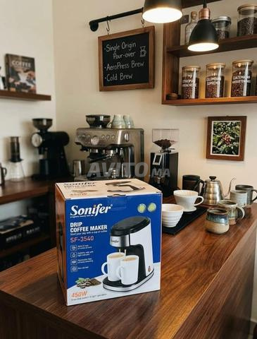 Machine à café superbe et grande, livraison incluse 250 DH - 2