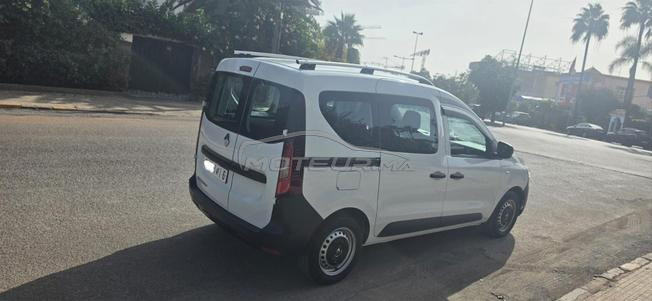 voiture très propre et très bon état 