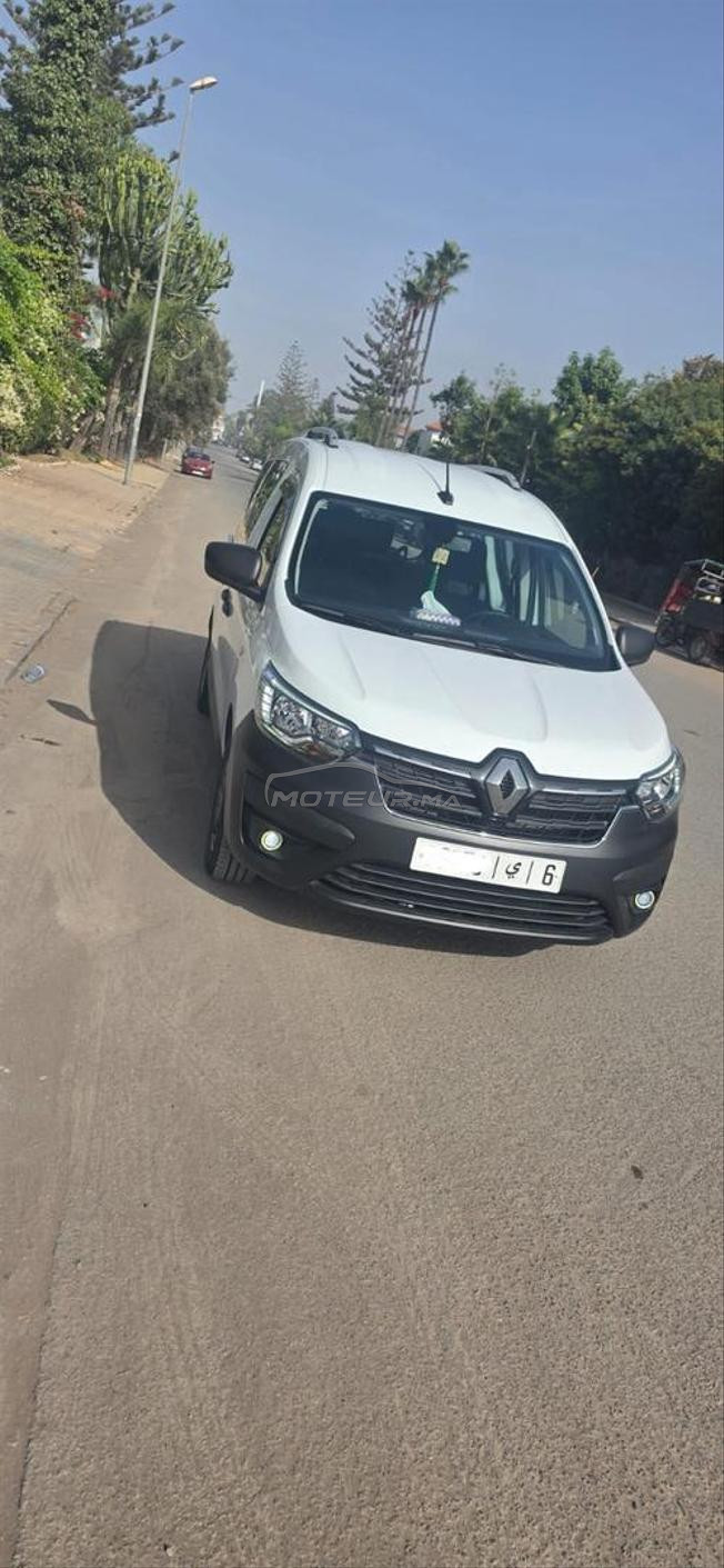 voiture très propre et très bon état 