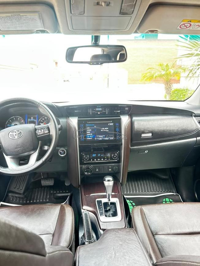 Toyota Fortuner 4X4 Automatique