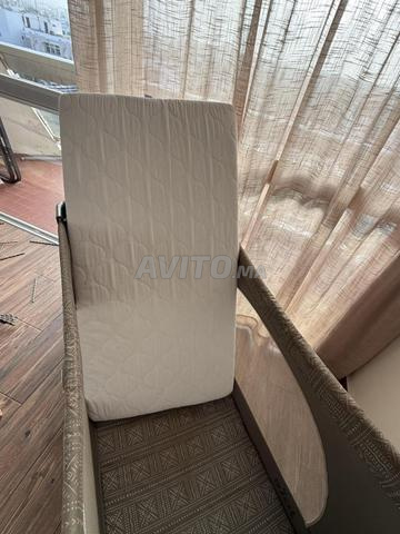 ⁠Lit parapluie Joie Plus avec matelas Träumeland - 2