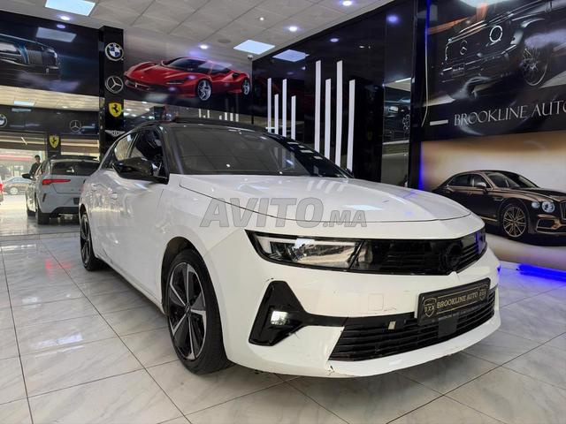 Opel Astra Diesel Automatique 2024 à Casablanca - 2
