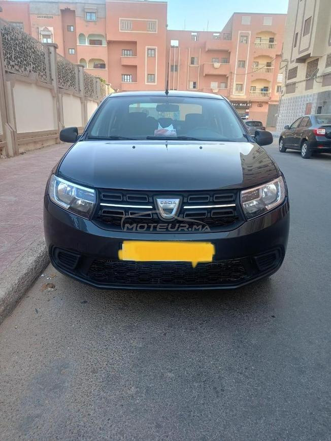 العيون الساقية الحمراء 