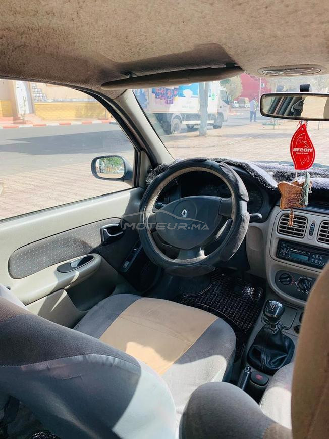 Renault Clio Essence Manuelle 2005 à Agadir