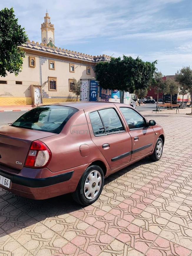 Renault Clio Essence Manuelle 2005 à Agadir