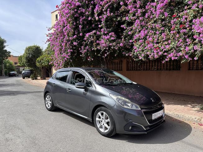 Peugeot 208 Diesel Manuelle 2015 à Marrakech