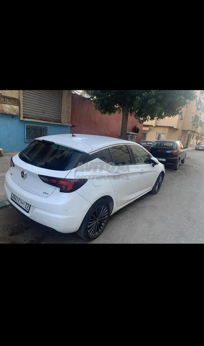 Opel Astra Diesel Automatique 2019 à Salé