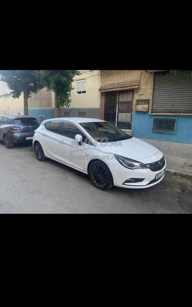 Opel Astra Diesel Automatique 2019 à Salé