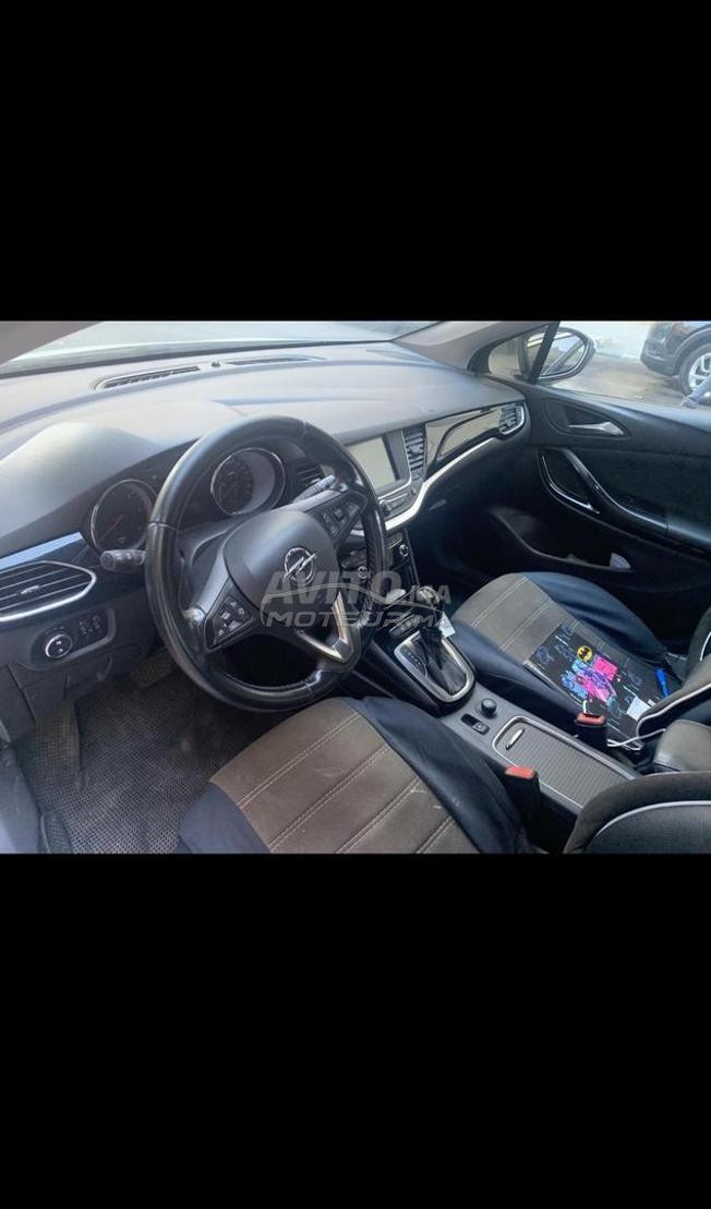 Opel Astra Diesel Automatique 2019 à Salé