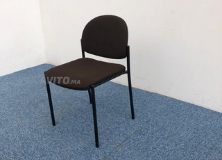 Chaise accueil empilable marron Italie nouveau modèle