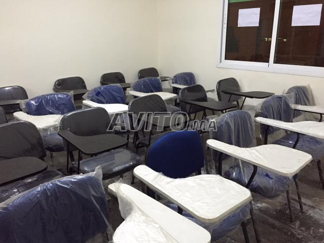 Liquidation des 5000 chaise avec écritoire new .11