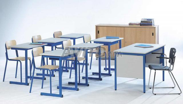عرض خاص على الكراسي والطاولات المدرسية