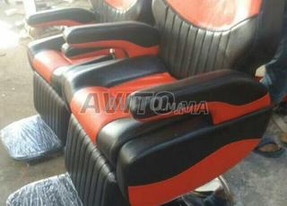 2000 chaises hommes et femmes