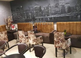 (كراسي المقاهي (ثمن الجملة