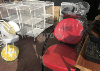 Hana Chaise coiffeur et table Estheticien 