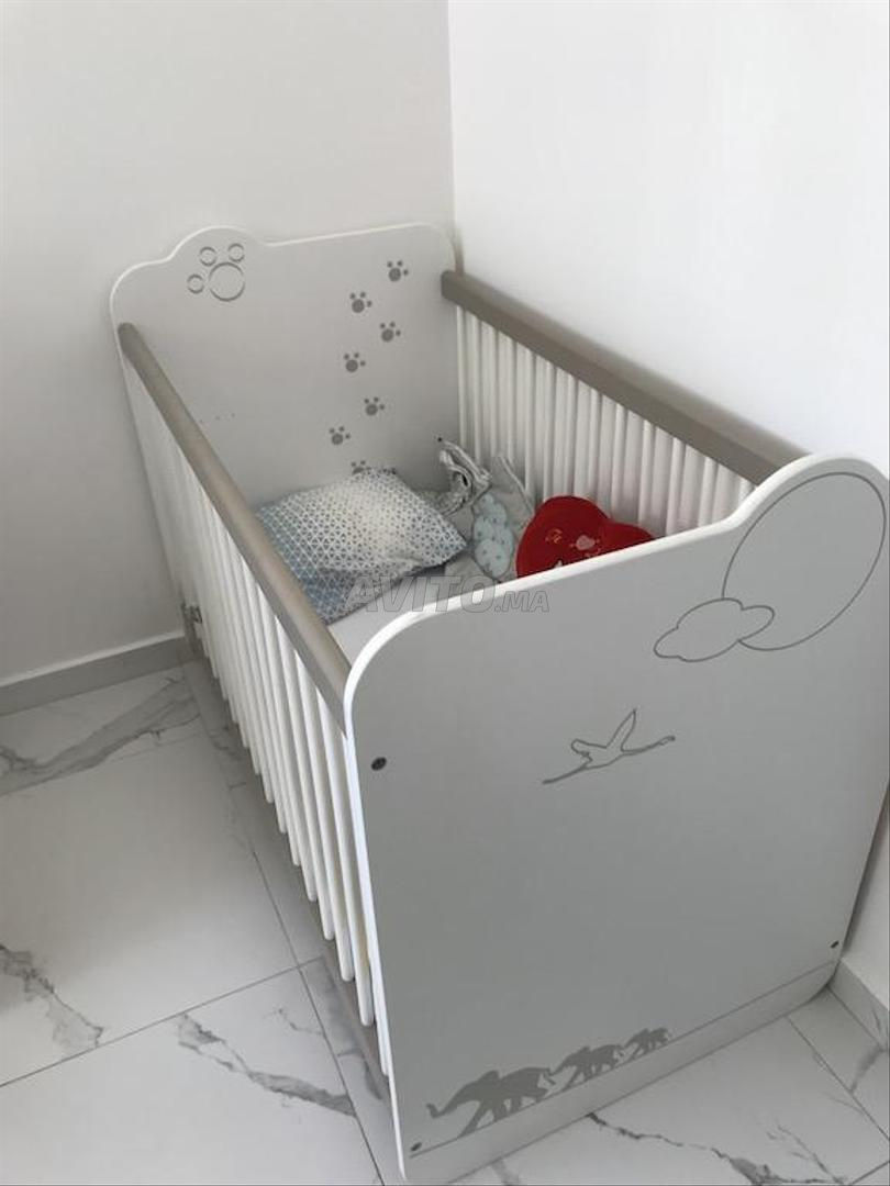 Chambre Bebe Lit Armoire Plan A Langer Meubles Et Decoration A Temara Avito Ma
