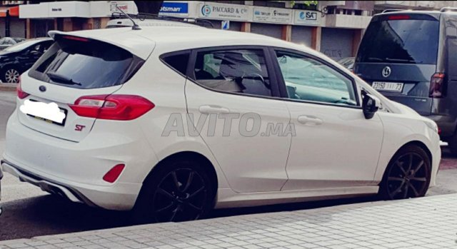Voiture Ford Fiesta 2018 à casablanca Essence - 9 chevaux