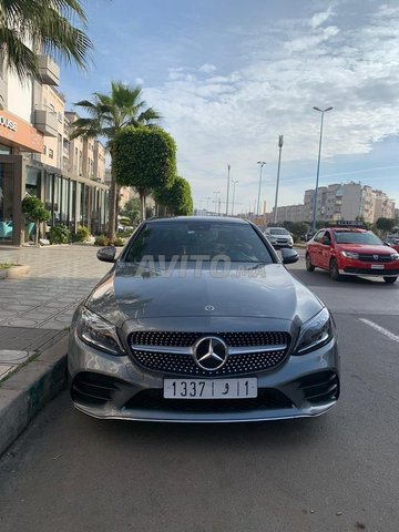 Voiture Mercedes benz 220 2019 à casablanca Diesel - 8 chevaux