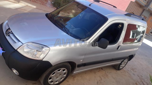 Voiture Peugeot Partner 2011 à berkane Diesel - 6 chevaux