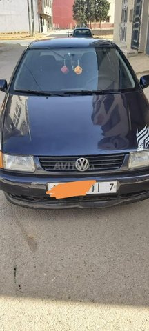 Voiture Volkswagen Polo 1998 à sidi-allal-el-bahraoui Essence